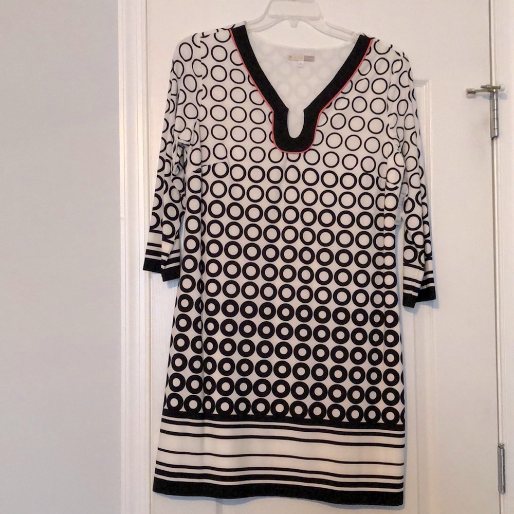 Camryn Signature dress, size 14. Black, white with pink piping around neckline.